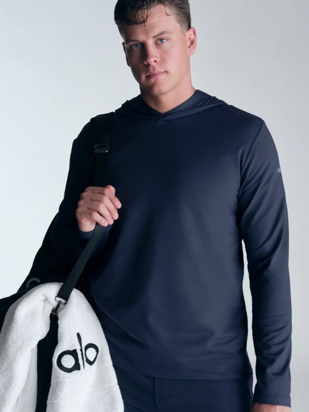 Alo Yoga Conquer Reform Long Sleeve Hoodie – Navy - Size XXL